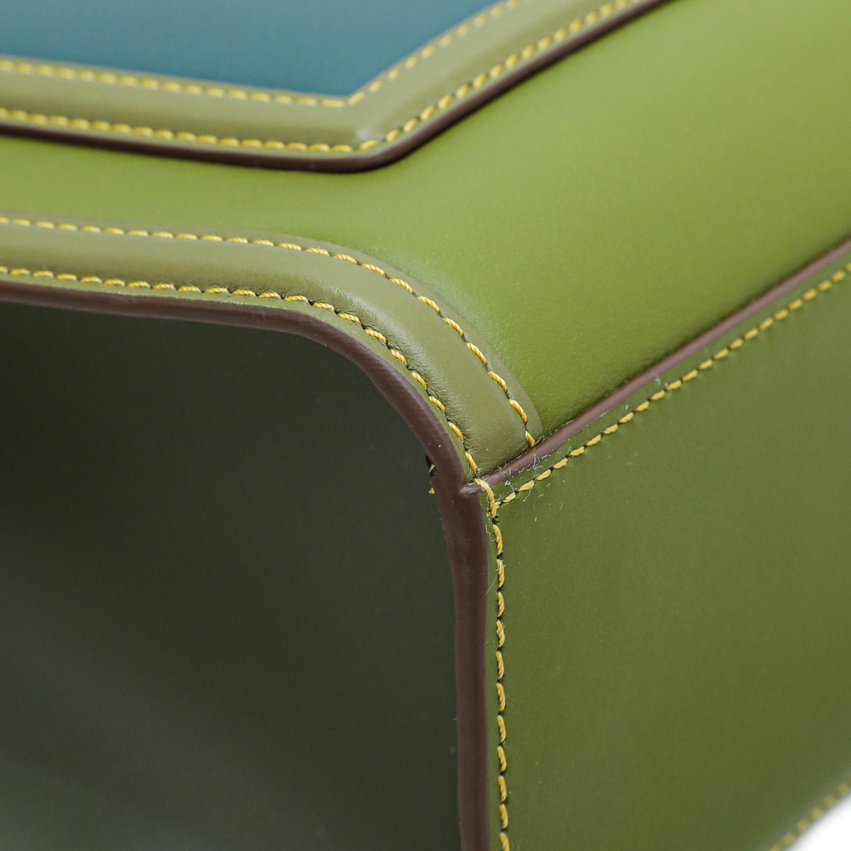 Burberry - Burberry Bicolor Pocket Tote Medium Bag | The Closet