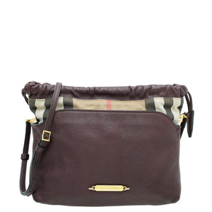 Burberry Burgundy Bridle House تحقق من حقيبة Crush Crossbody الصغيرة