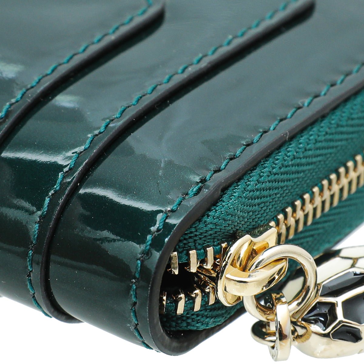 Bvlgari Emerald Green Serpenti Forever Wallet – THE CLOSET