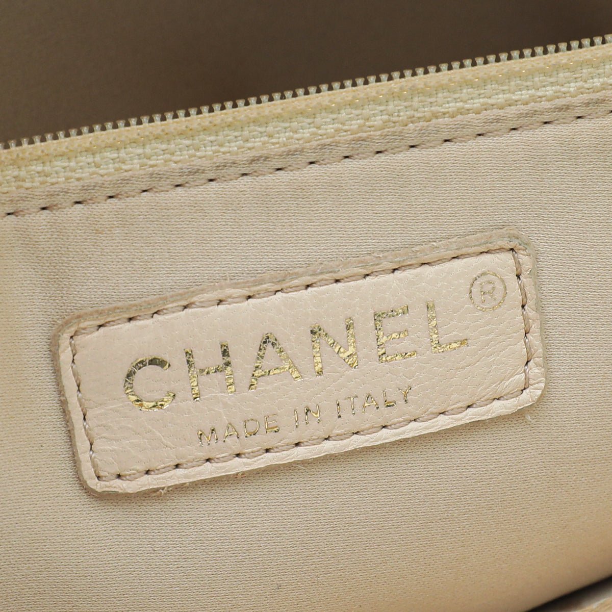 Chanel - Chanel Beige CC GST Medium Bag | The Closet