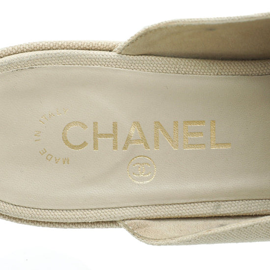 Chanel - Chanel Beige CC Pearl Slide Mules 38 | The Closet
