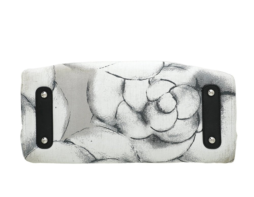 Chanel Bicolor CC Camellia Flower Print Large Tote Bag-Chanel-THE CLOSET