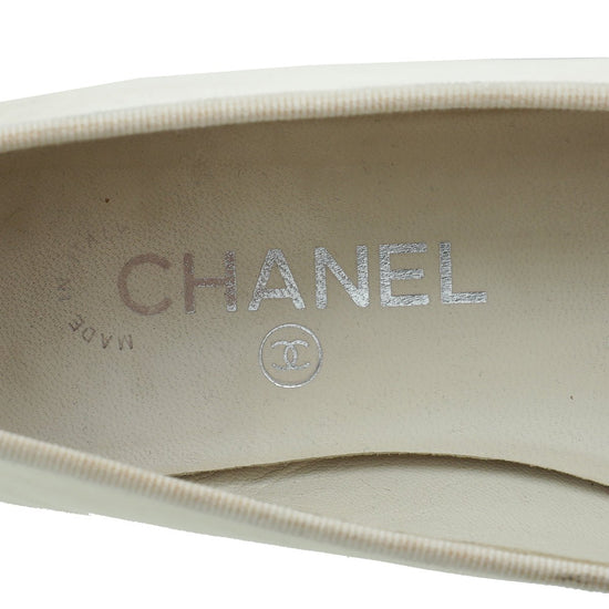 Chanel - Chanel Bicolor CC Cap Toe Flat Ballerina 37 | The Closet