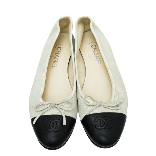 Chanel Two Tone Tweed and Leather CC Cap Toe Bow Ballet Flats Size 39 Chanel