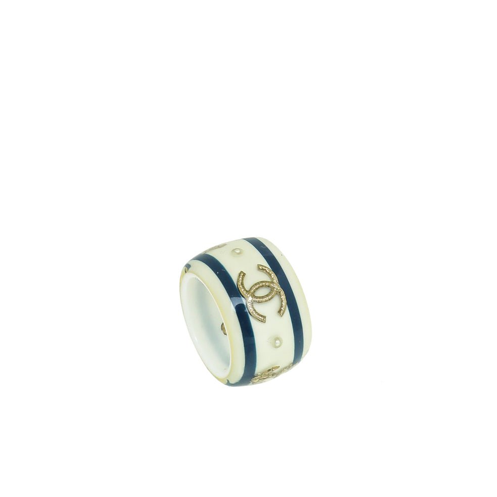 Chanel - Chanel Bicolor CC Resin Pearl Ring | The Closet