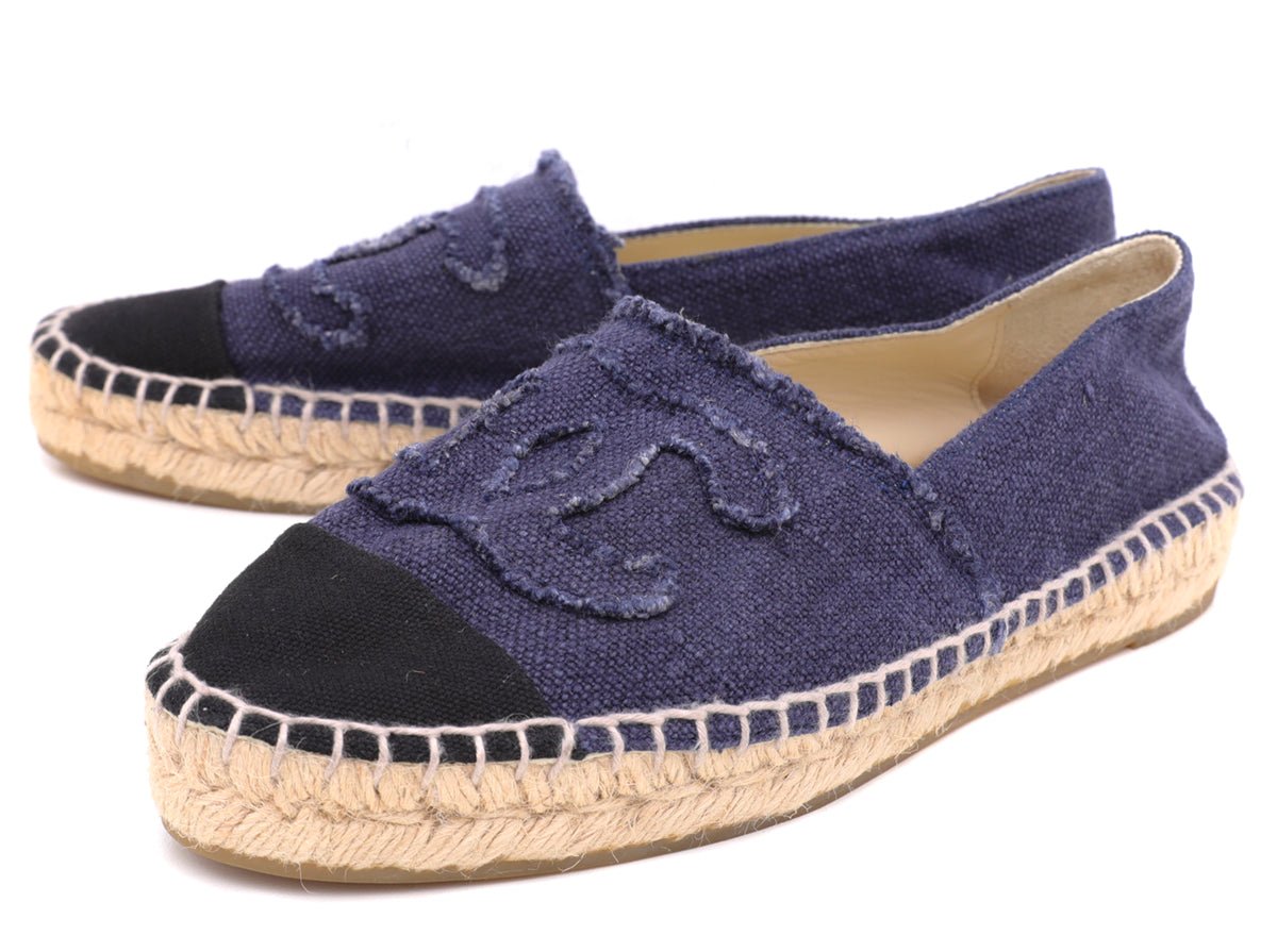 The Closet - Chanel Bicolor CC Tweed Espadrille 38 | The Closet