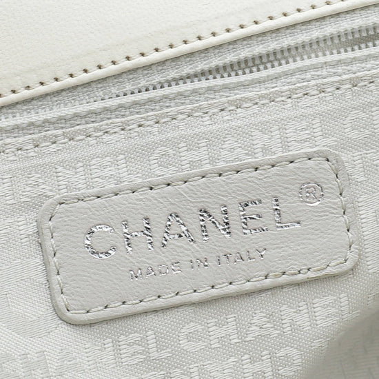 CHANEL LOGO ON CHOCOLATE - BRANDS STAMPS