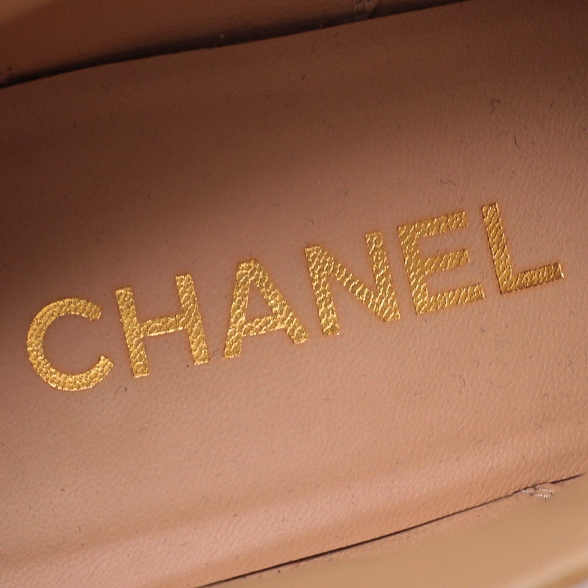 The Closet - Chanel Bicolor Cork Cap Toe CC Lacets Booties 39.5 | The Closet