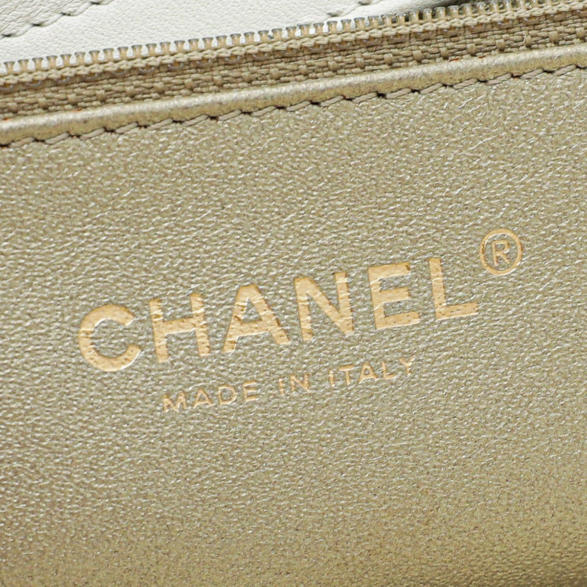 Chanel - Chanel Bicolor Portobello Tote Bag | The Closet