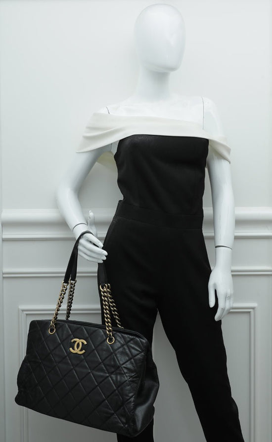 Chanel Black Aged CC Crown Tote Bag – The Closet