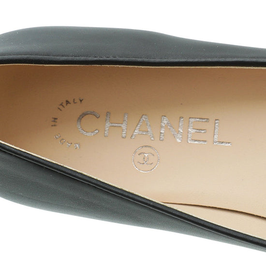 Chanel - Chanel Black Camellia Pearl Ballet Flats 37.5 | The Closet