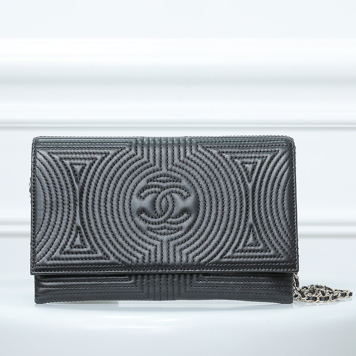 Chanel Black CC Chain Bag-Chanel-THE CLOSET