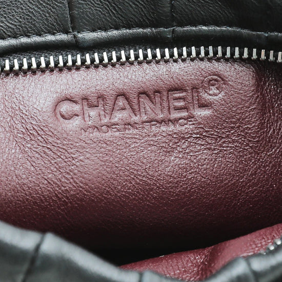 Chanel - Chanel Black CC Chain Pouch | The Closet