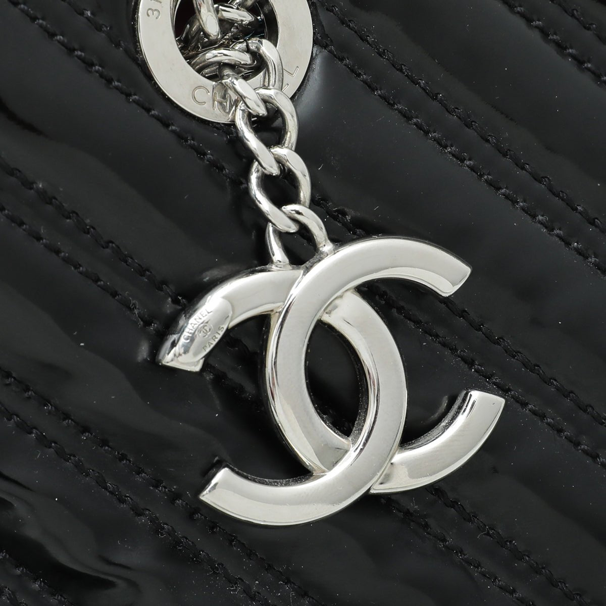 Chanel - Chanel Black CC Charm Chevron Tote Small Bag | The Closet