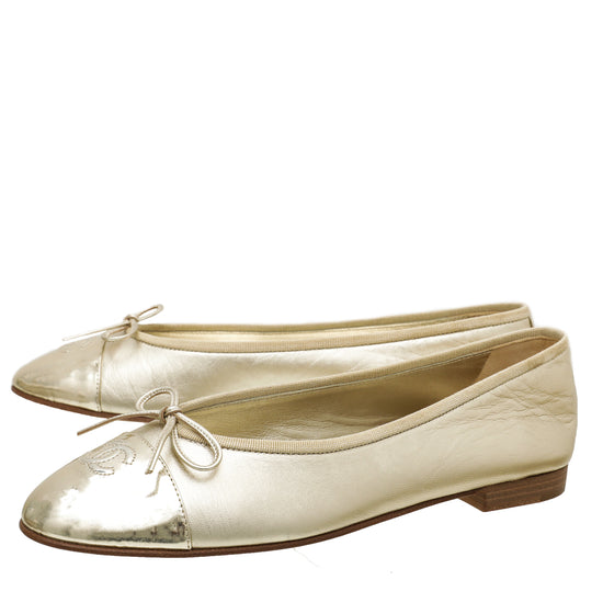 Chanel Metallic Gold CC Cap Toe Bow Flat Ballerina 42