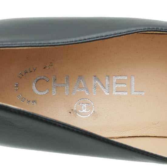 Chanel Black CC Cap Toe Pump 37.5