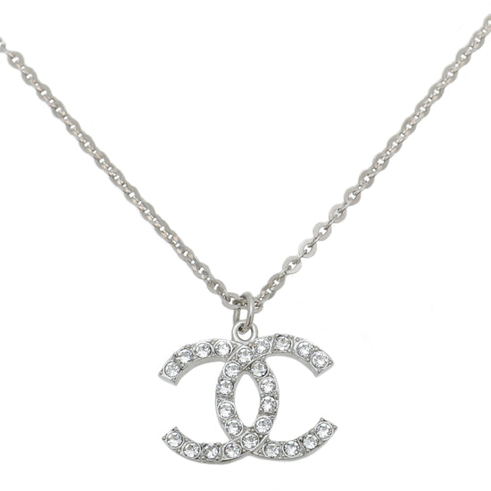 Chanel White CC Pearl Chain Necklace
