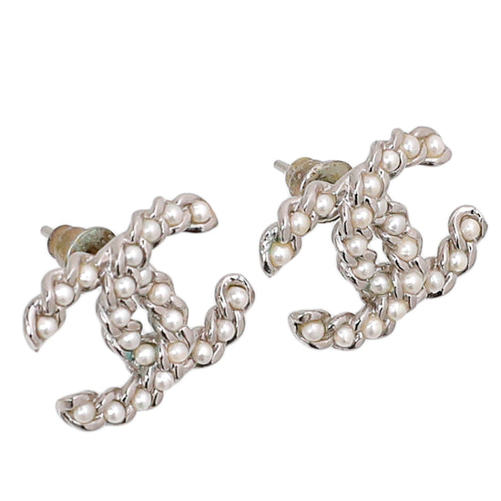 Chanel CC Pearl Earrings – The Closet