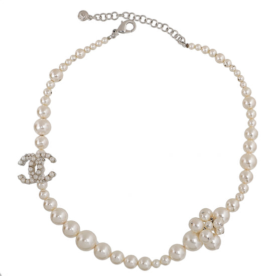 Chanel White CC Pearl Short Necklace