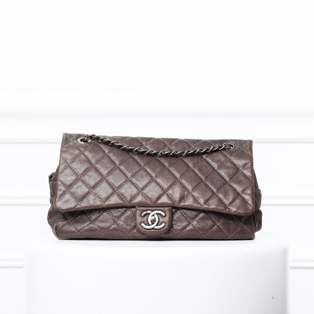 Chanel Easy Flap Jumbo Bronze – THE CLOSET