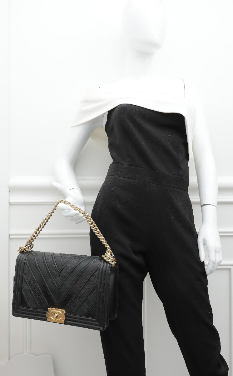 Chanel Black Le Boy Chevron Mix New Medium Bag – The Closet