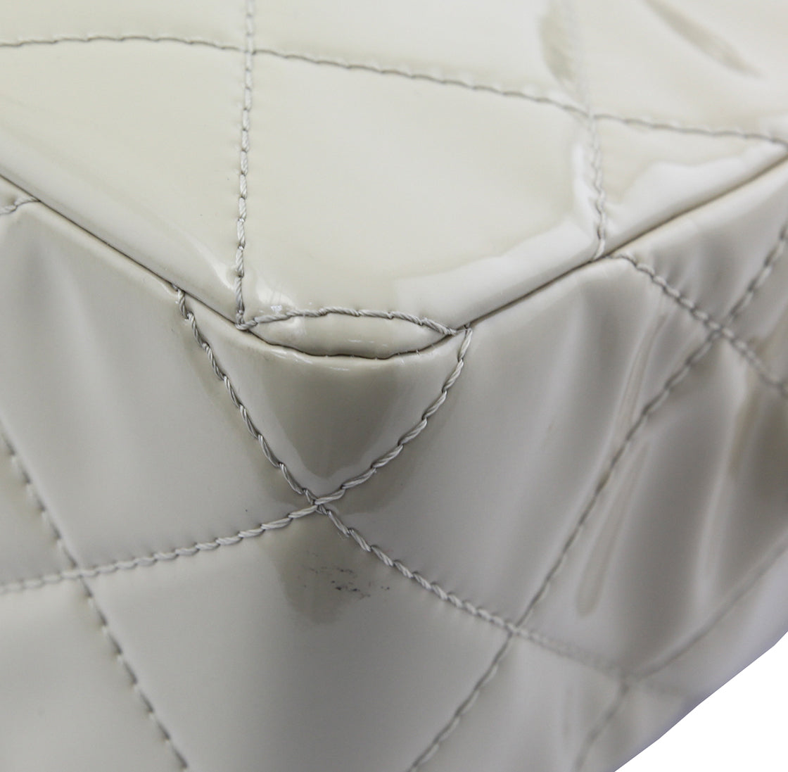 Chanel Off-White Zipped Shoulder Bag-Chanel-THE CLOSET