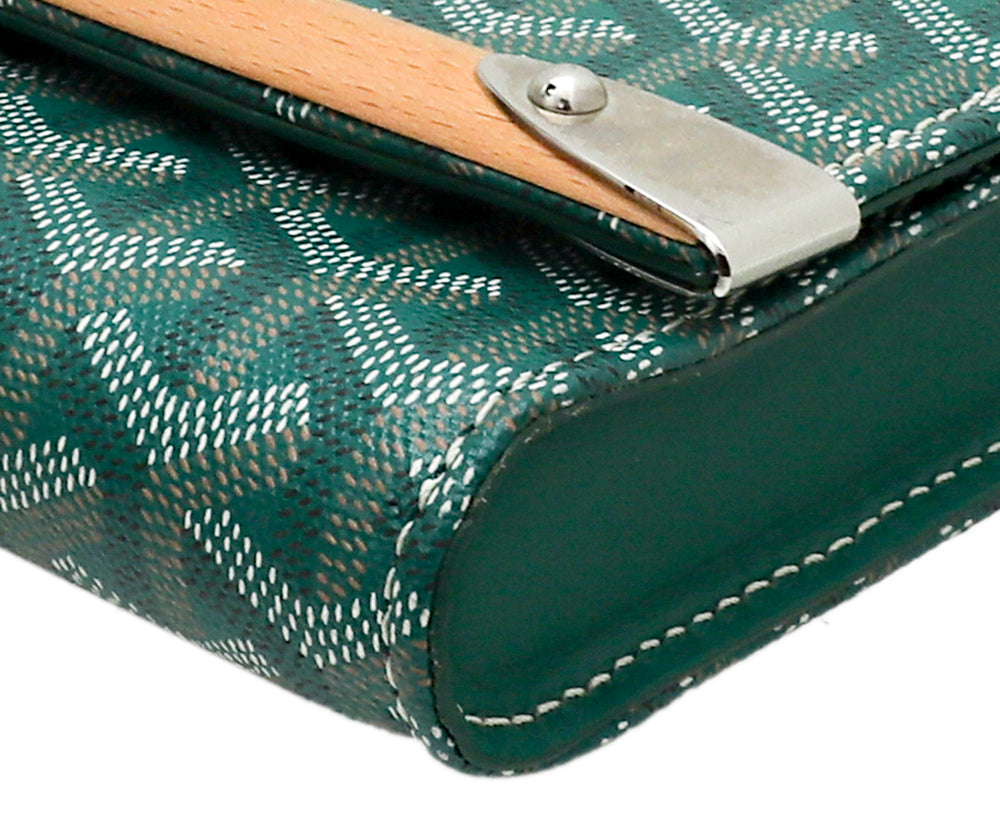 Leather clutch bag Goyard Green in Leather - 34933276