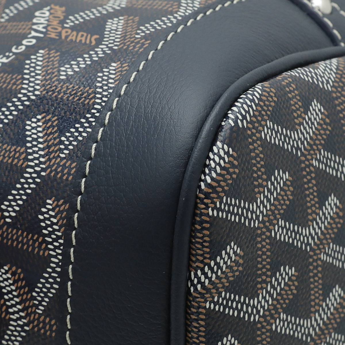 GOYARD-Herringbone-PVC-Leather-Petit-Flot-Bucket-Bag-PM-Gray –  dct-ep_vintage luxury Store