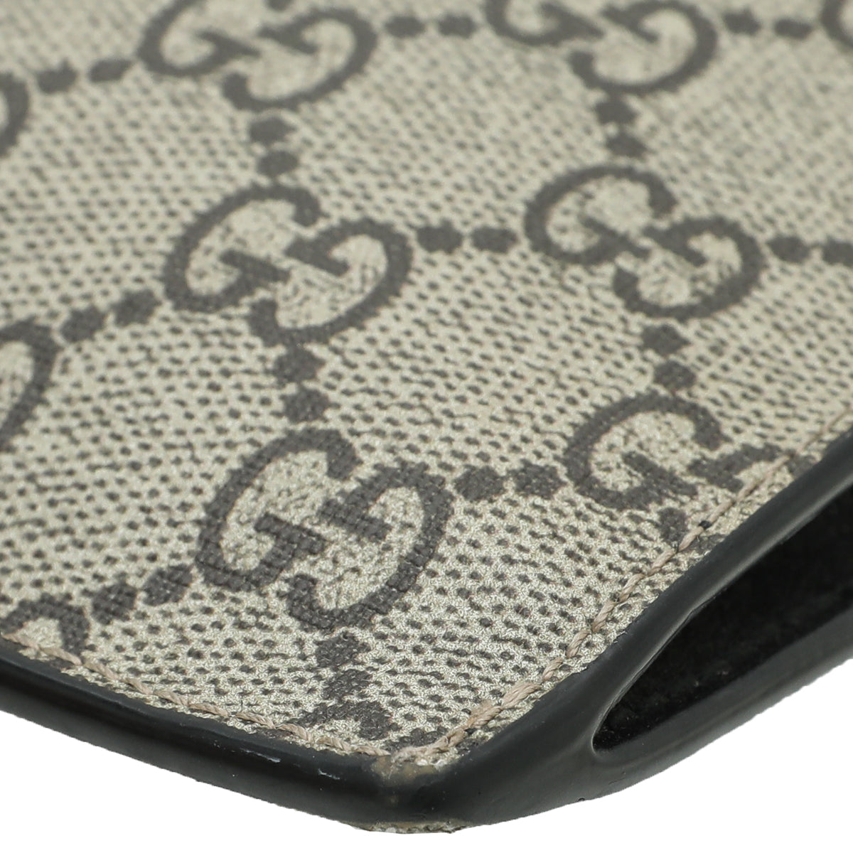 Gucci Bicolor GG Supreme Bestiary Bee Pouch-Gucci-THE CLOSET