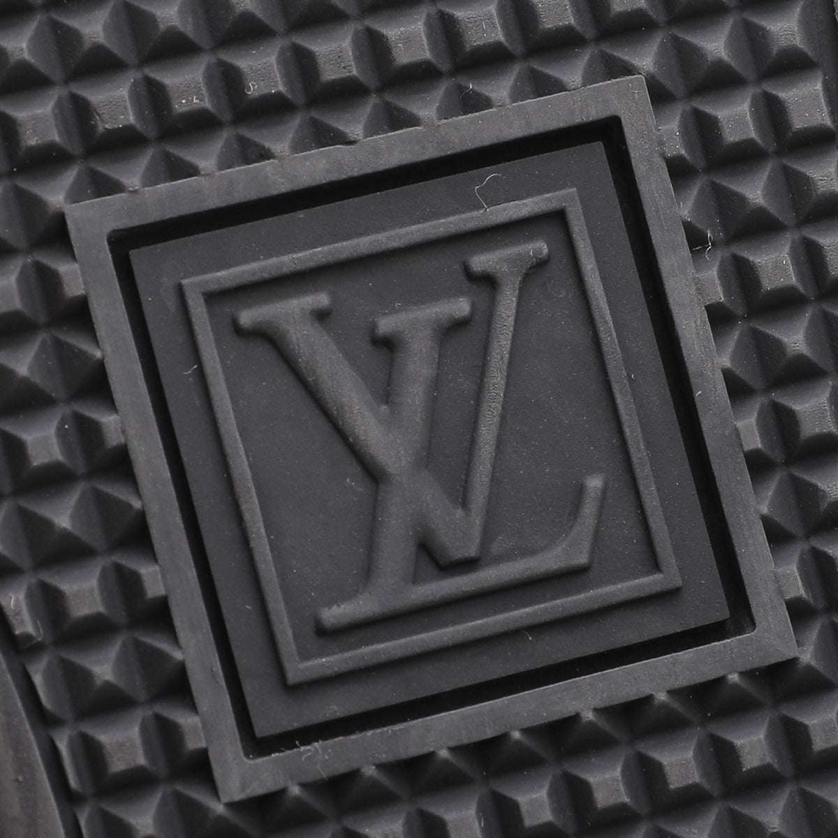 Louis Vuitton Black Vernis Front Sneakers 35 – The Closet