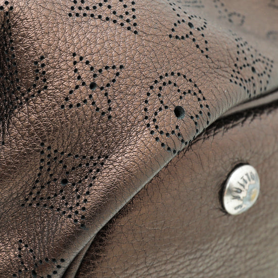Louis Vuitton Metallic, Pattern Print, Silver Monogram Mahina Xs Bag