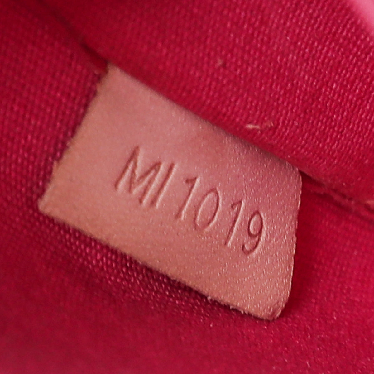 Louis Vuitton Rose Pop Monogram Vernis Alma GM Bag at 1stDibs  louis  vuitton rose bag, louis vuitton alma rose, louis vuitton alma vernis gm