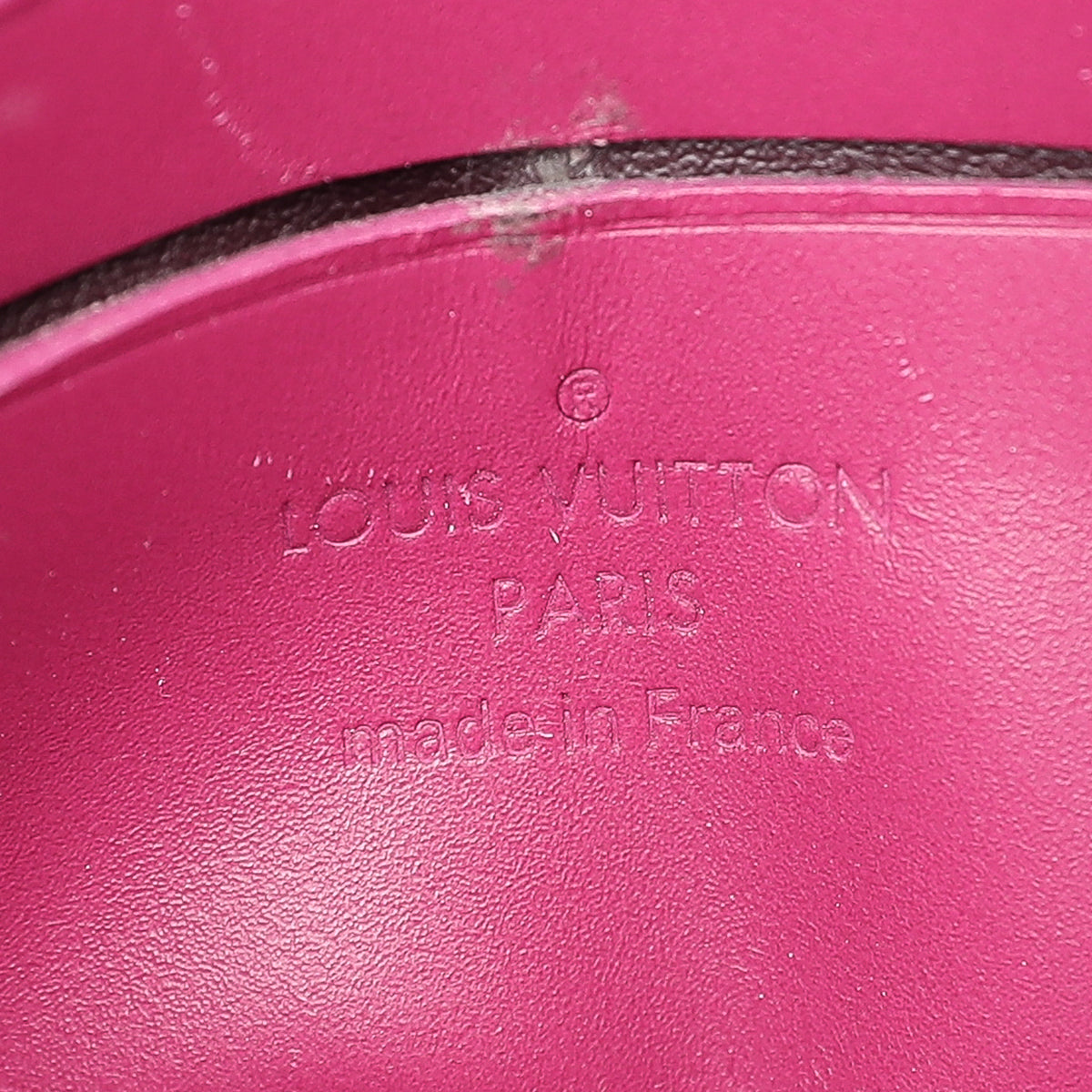 Louis Vuitton – Louis Vuitton Mini Sac Lucie Crossbody Vernis