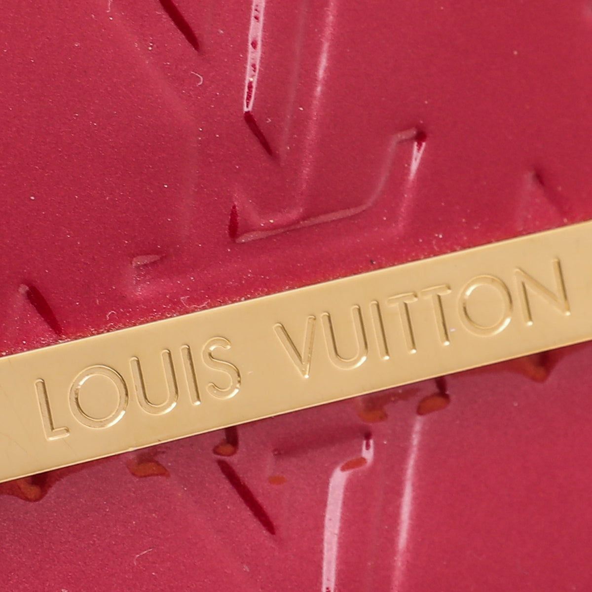 Louis Vuitton Pomme D'amour Monogram Vernis Rossmore Clutch