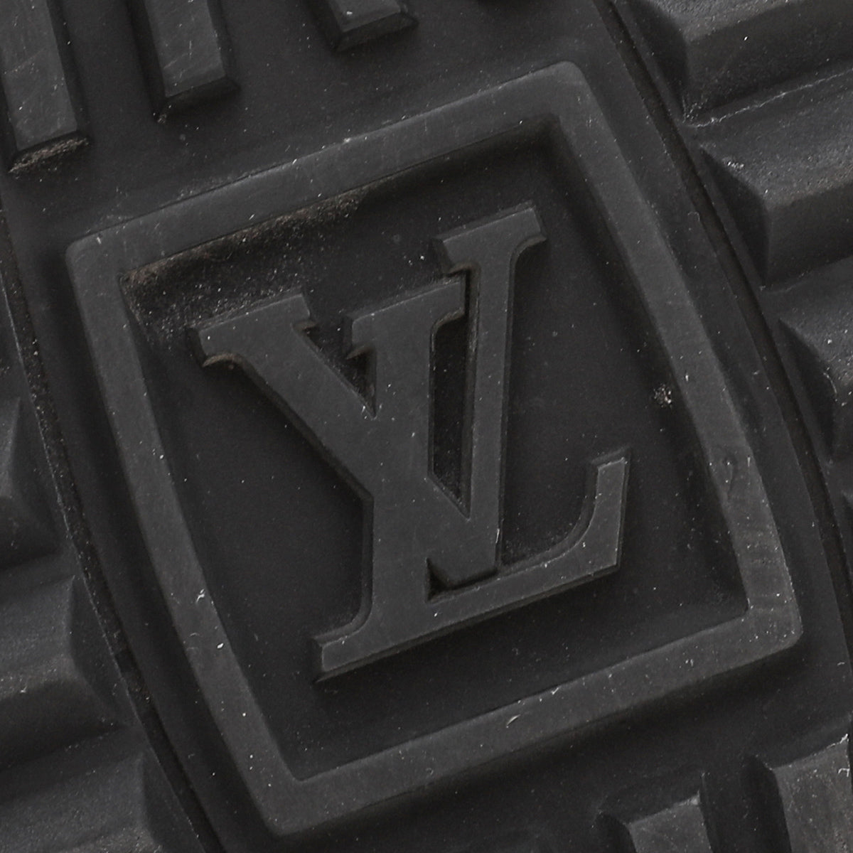 Louis Vuitton White Monogram Reverse Run Away Sneakers 38-Louis Vuitton-THE CLOSET