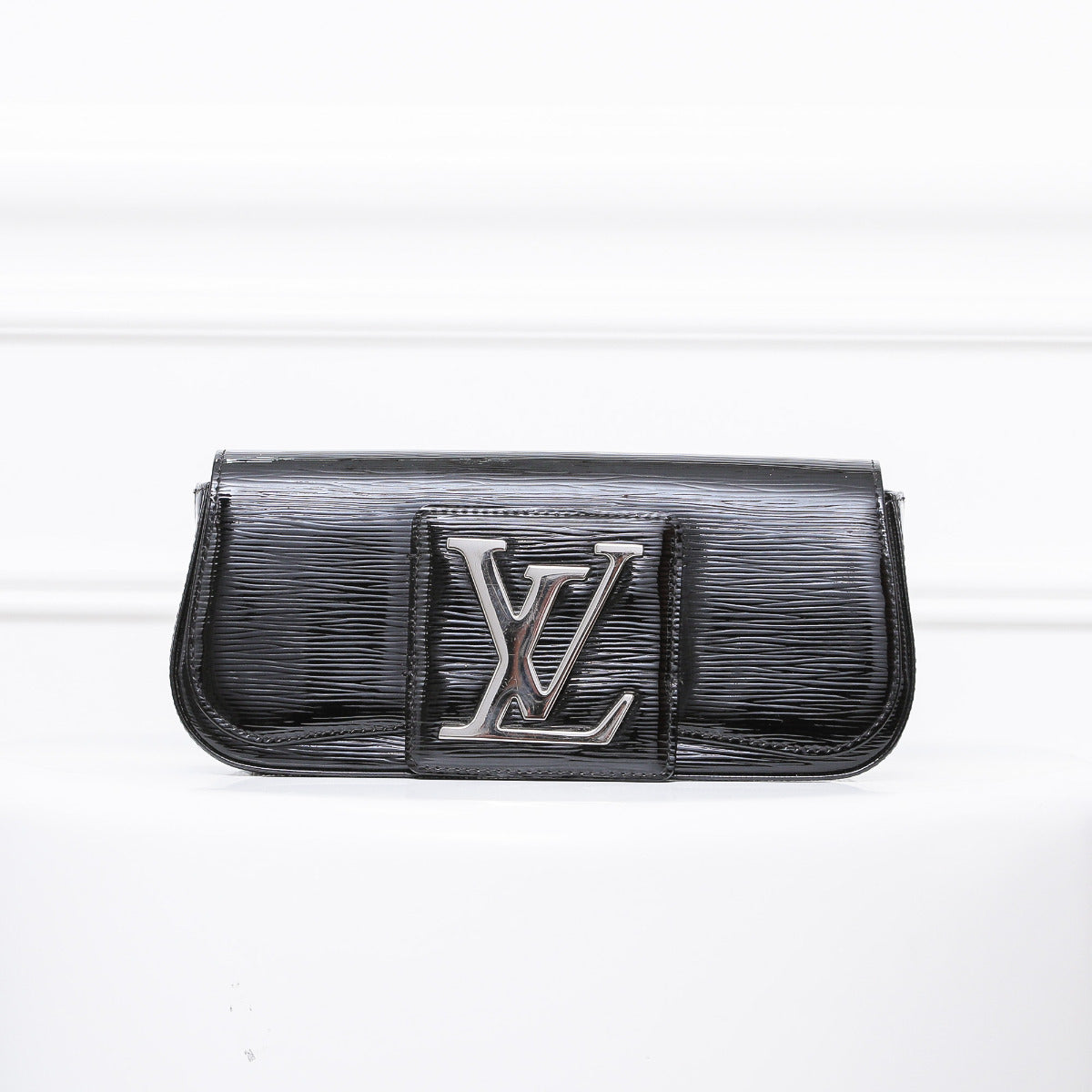 Louis Vuitton Electric Noir Sobe Clutch – The Closet