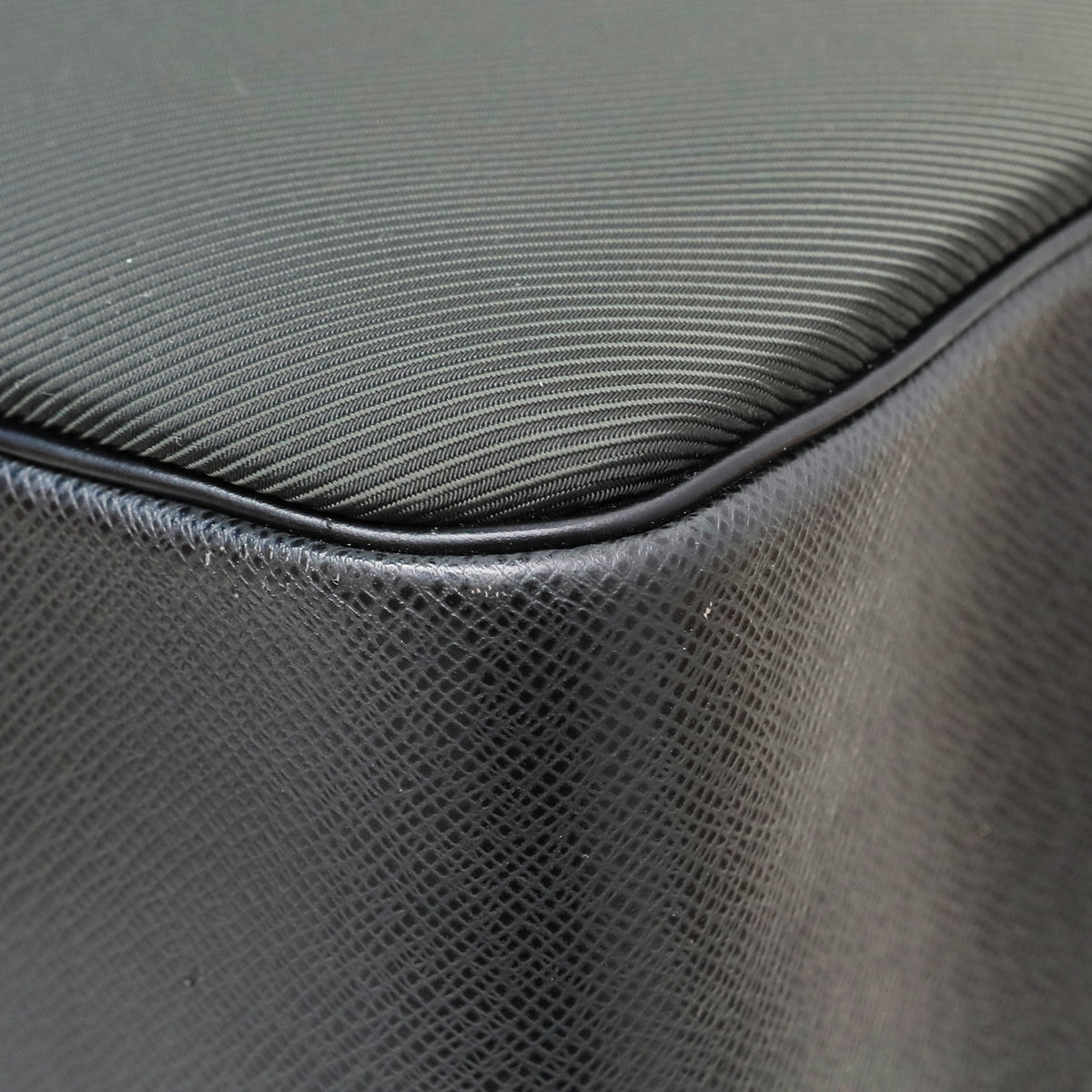 Louis Vuitton Bicolor Taimyr Taiga Grizzli Messenger Bag-Louis Vuitton-THE CLOSET