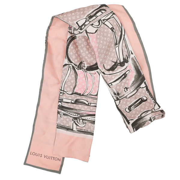 小物 Louis Vuitton Rose Poudre Trunks Bandeau Louis Vuitton Trunks Bandeau Rose Poudre Silk Scarf – Queen Station