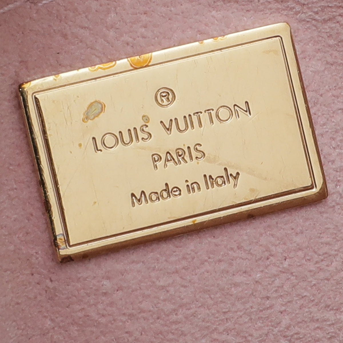 LOUIS VUITTON Vernis Monogram Spring Street Rose Pale Metallise 1138188