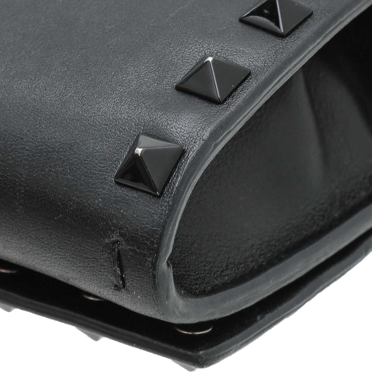 Valentino Bicolor Rockstud Wallet On Chain-Valentino-THE CLOSET